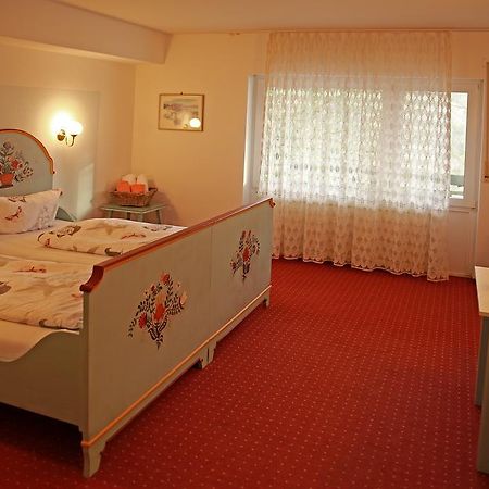 Hotel In Der Strassen Золінген Екстер'єр фото